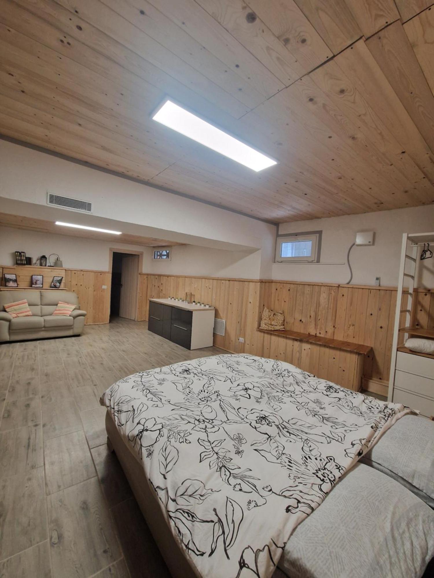 Underground Home Vicino Metropolitana Comasina 코르마노 외부 사진